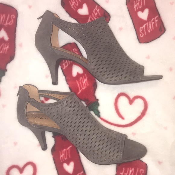 Style & Co Heels Suede like Material Dark Gray Open Toe 3”heel Zip back … - Picture 5 of 11